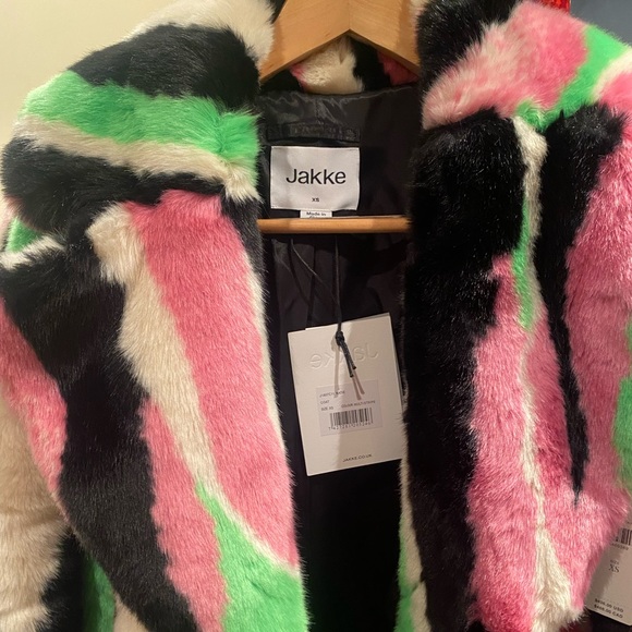 Jakke NWT long multi stripe coat - Picture 2 of 2